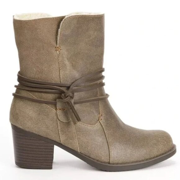 Eddie Bauer Louise Suede Boots Booties Tan Sherpa Cuff 8.5 - Picture 2 of 7